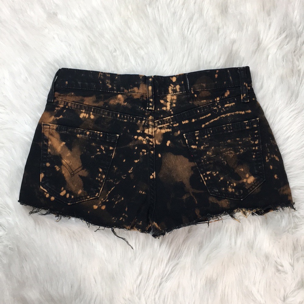Levi’s | Black Denim Bleached Shorts